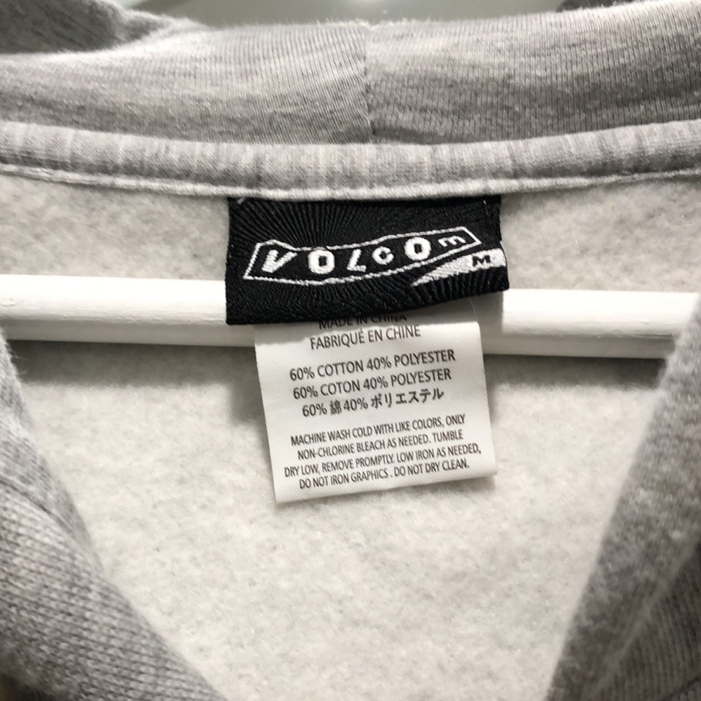 Brand New Volcom Zip Up - Picture 3 of 5